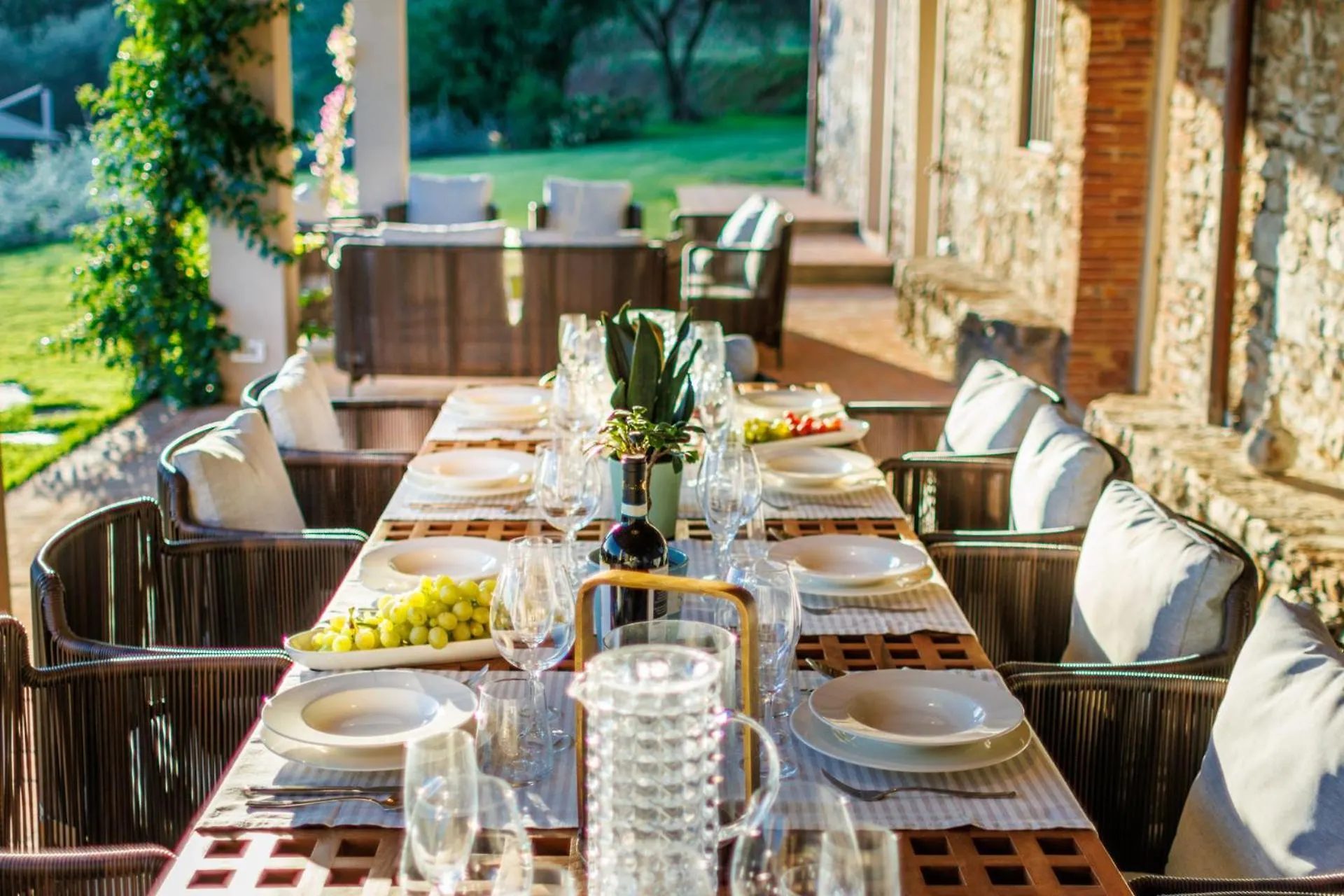 The table set in the loggia at Villa Gioma