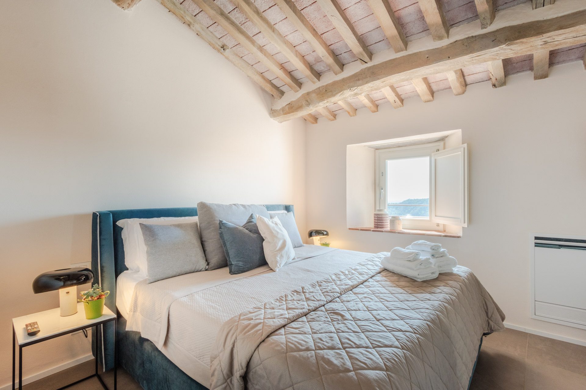 Room 4, first floor, Villa Gioma