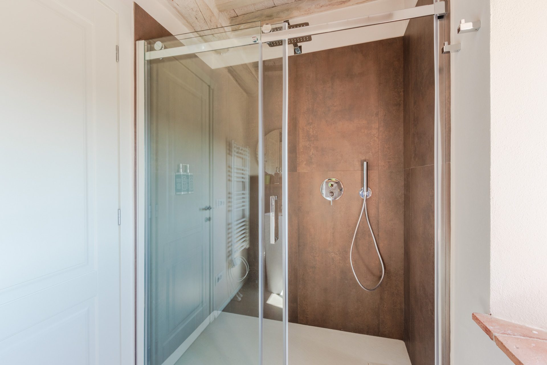 Room 5, first floor, Villa Gioma (2)
