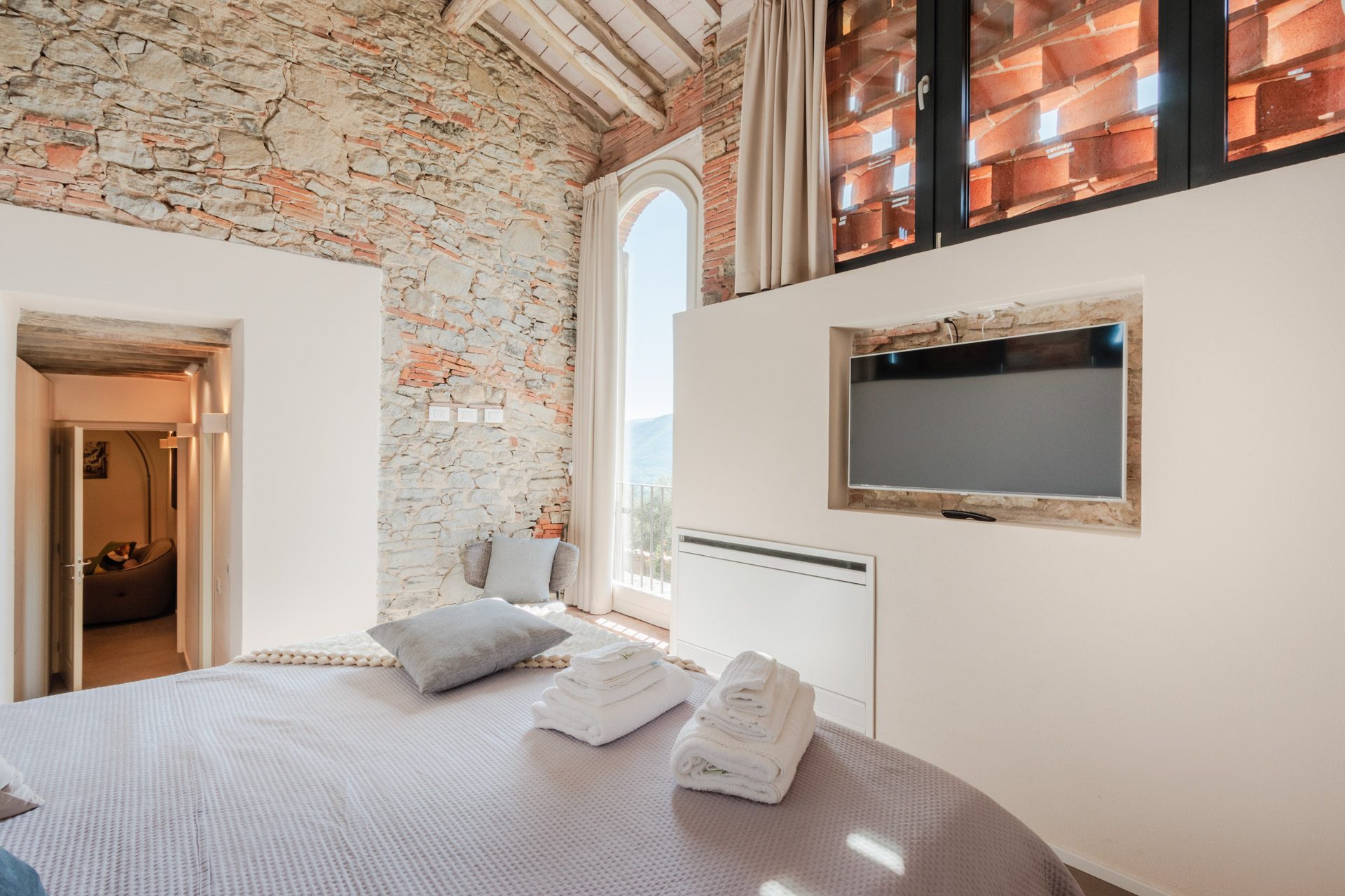 Room 5, first floor, Villa Gioma (4)