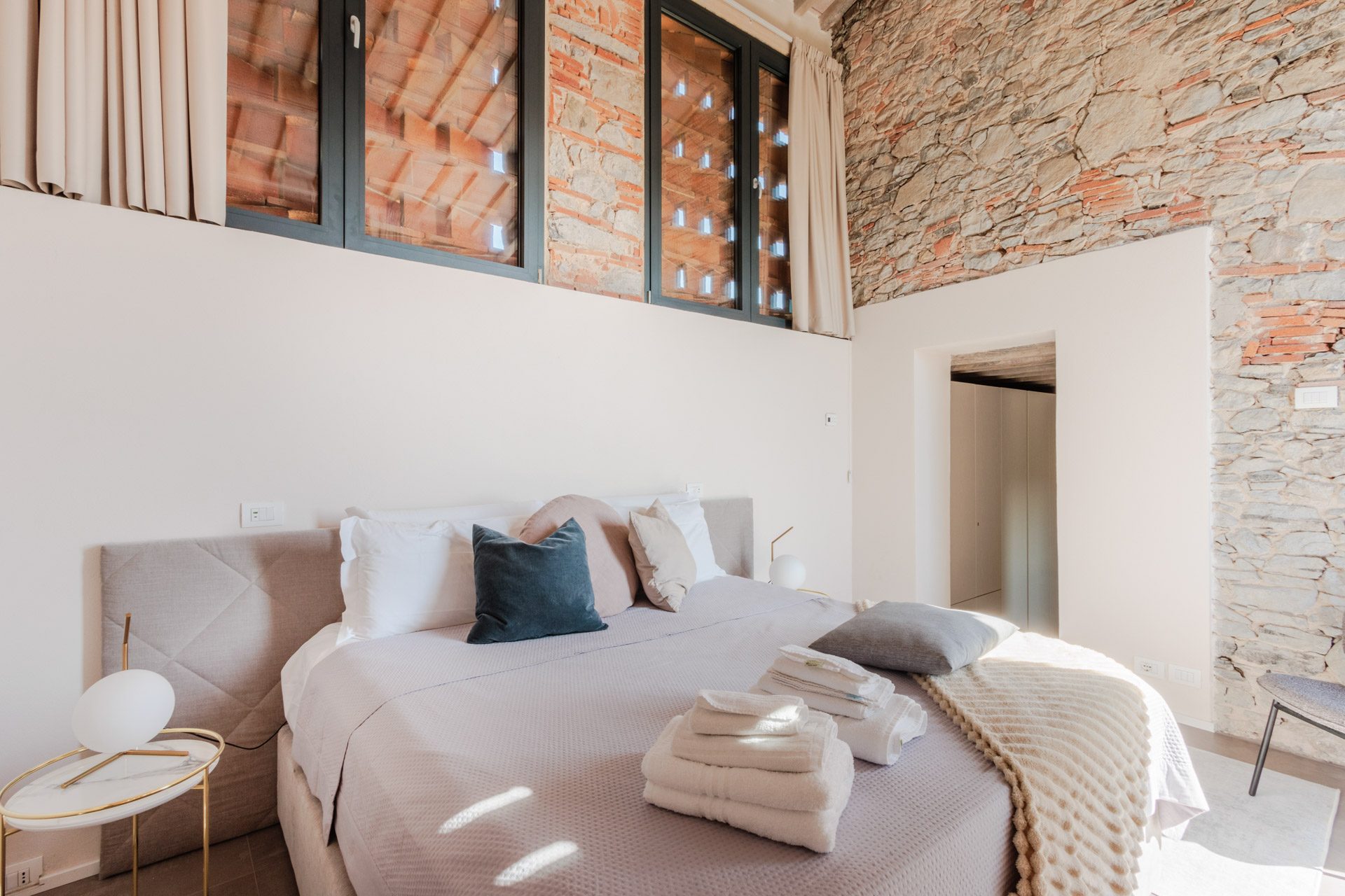 Room 5, first floor, Villa Gioma